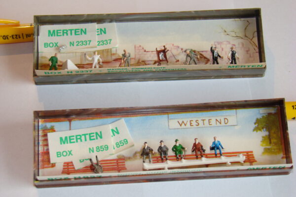 Merten Box N 2337