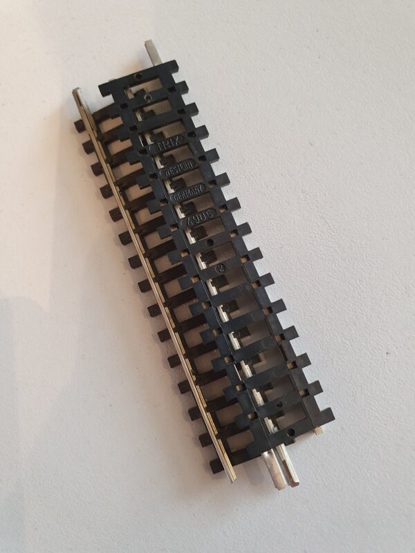 Rechte rail 14905 Minitrix