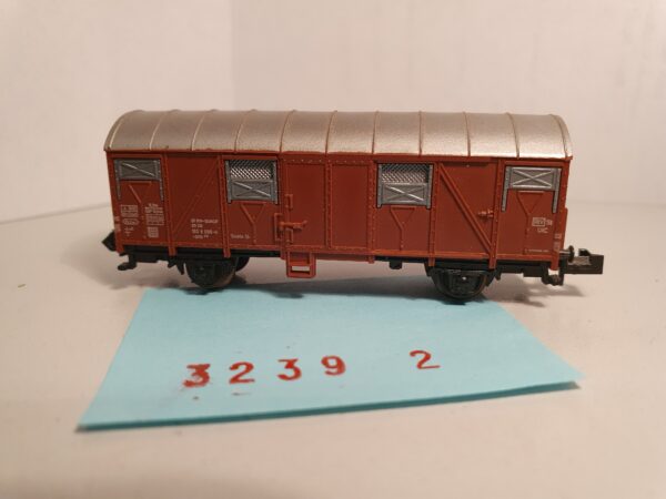 Minitrix 51 3239 00 N Gesloten goederenwagon van de DB