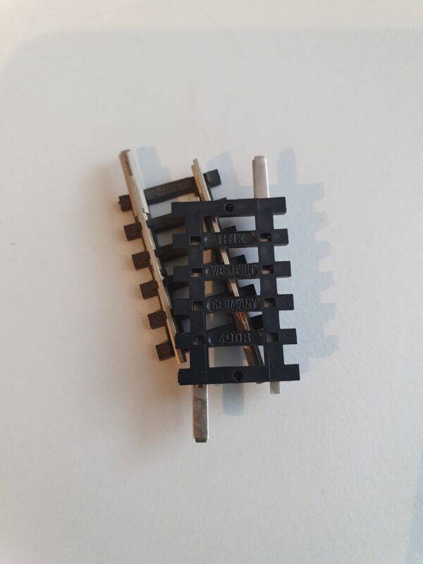 Rechte rail 14908 Minitrix